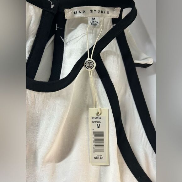 Max Studio Halter Style Women’s Tunic Top White Black Keyhole Back Size M NWT - Picture 4 of 5